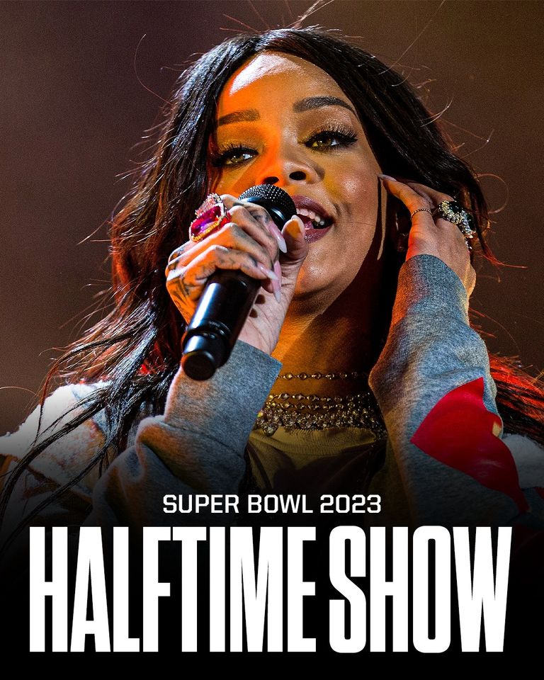 SUPER BOWL HALFTIME 2023 "Rihanna"