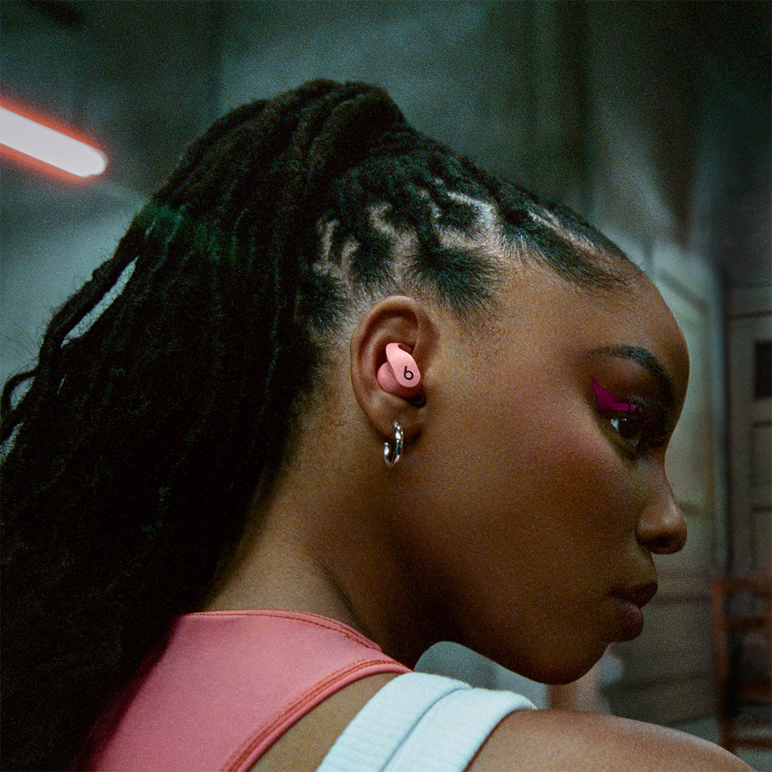 LIWO Chloe Bailey Beats Fit Pro LE B494 Coral Pink RGB 1X1 1080x1080