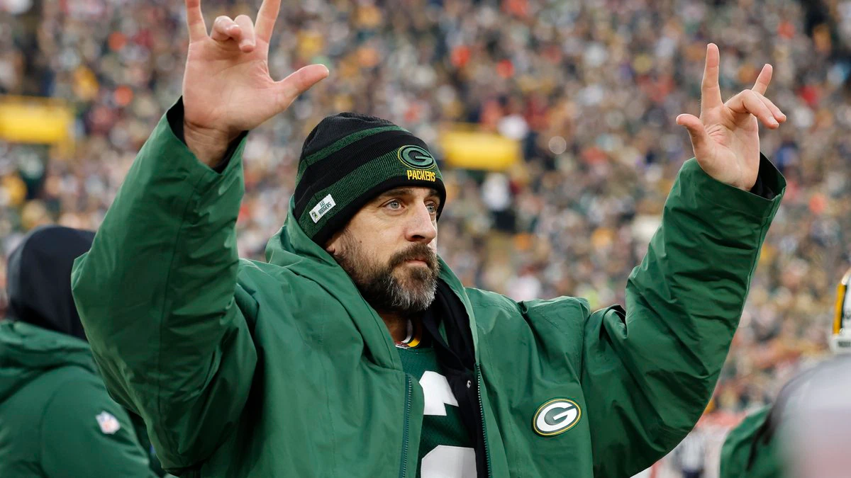 Aaron Rodgers Says He Will Quickly Decide His Future with the Packers