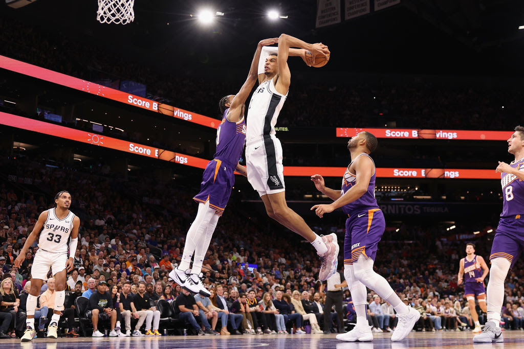 Victor Wembenyama Explodes in Spurs W Over the Suns