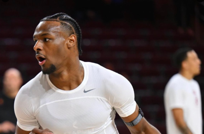 Bronny James Warms Up with USC Before Recent Game