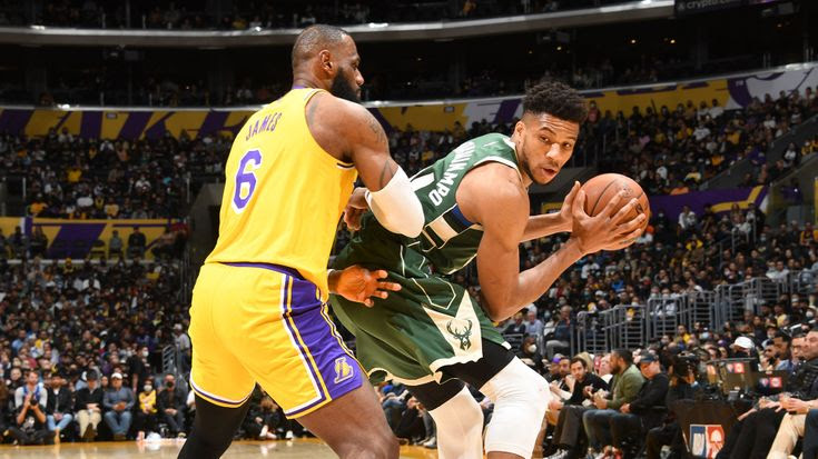 LeBron James and Giannis Antetokounmpo Lead NBA All-Star Voting