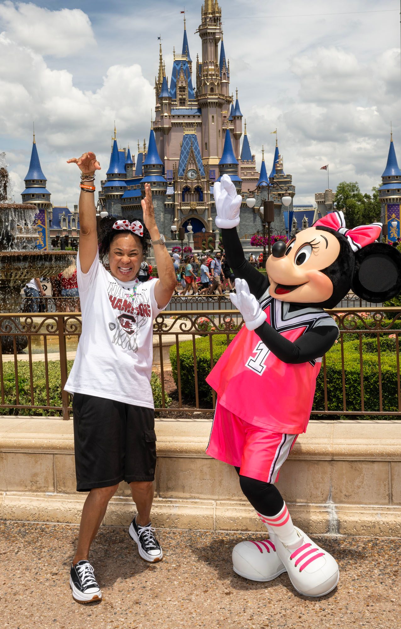 Dawn Staley Celebrates Historic Women’s College Basketball Nat