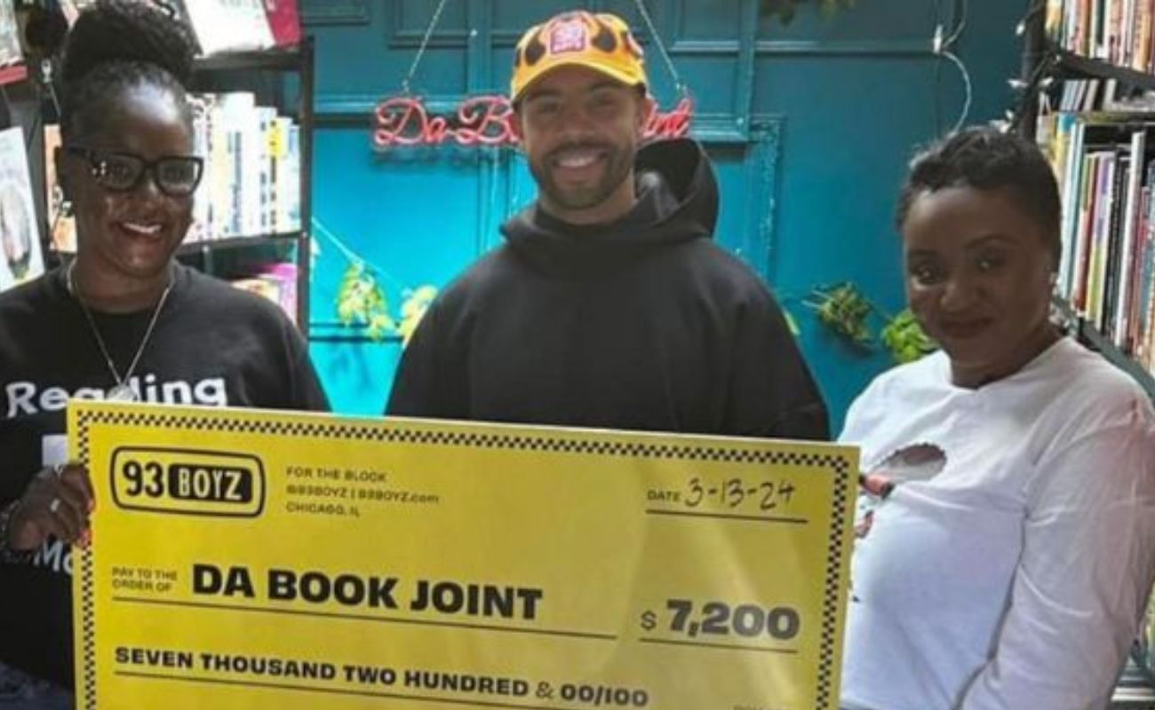 VIC MENSA GIFTS CHICAGO BLACK WOMAN-OWNED BOOKSTORE A CHECK THAT TO COVER REMAINING 2024 RENT