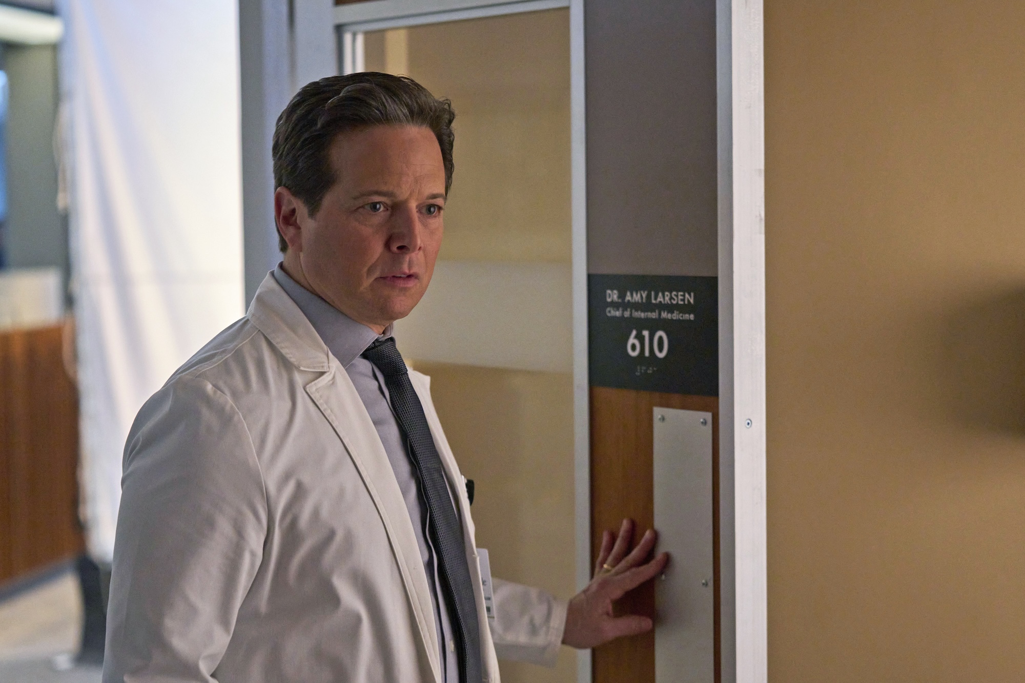 Scott Wolf Diagnoses Family Members to Their Great Annoyance After Playing 4 Different TV Doctors