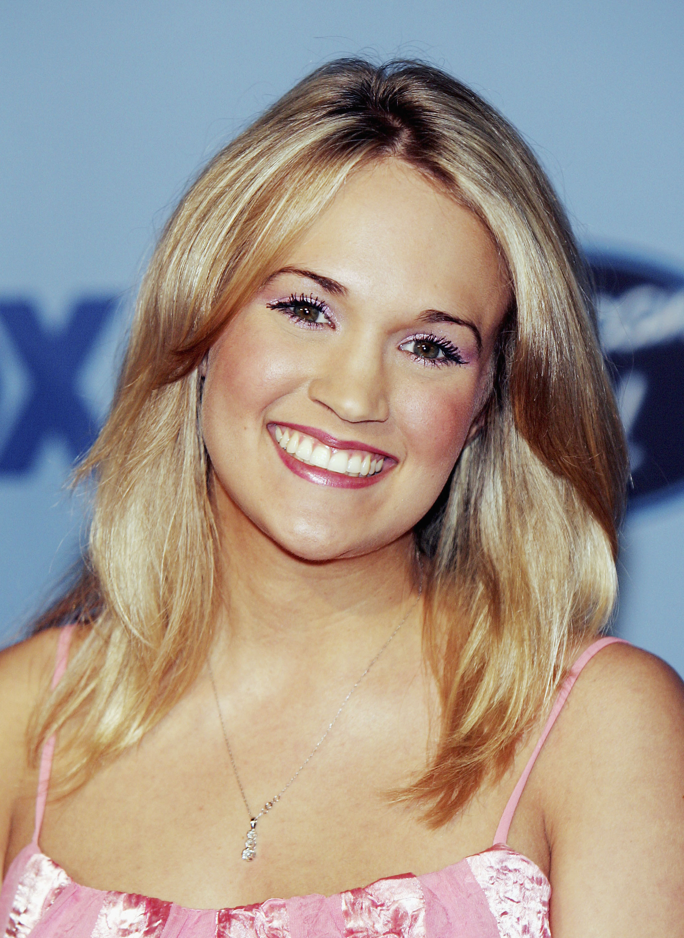 52349151 Carrie Underwood left in tears during stay-at-home mom’s American Idol audition