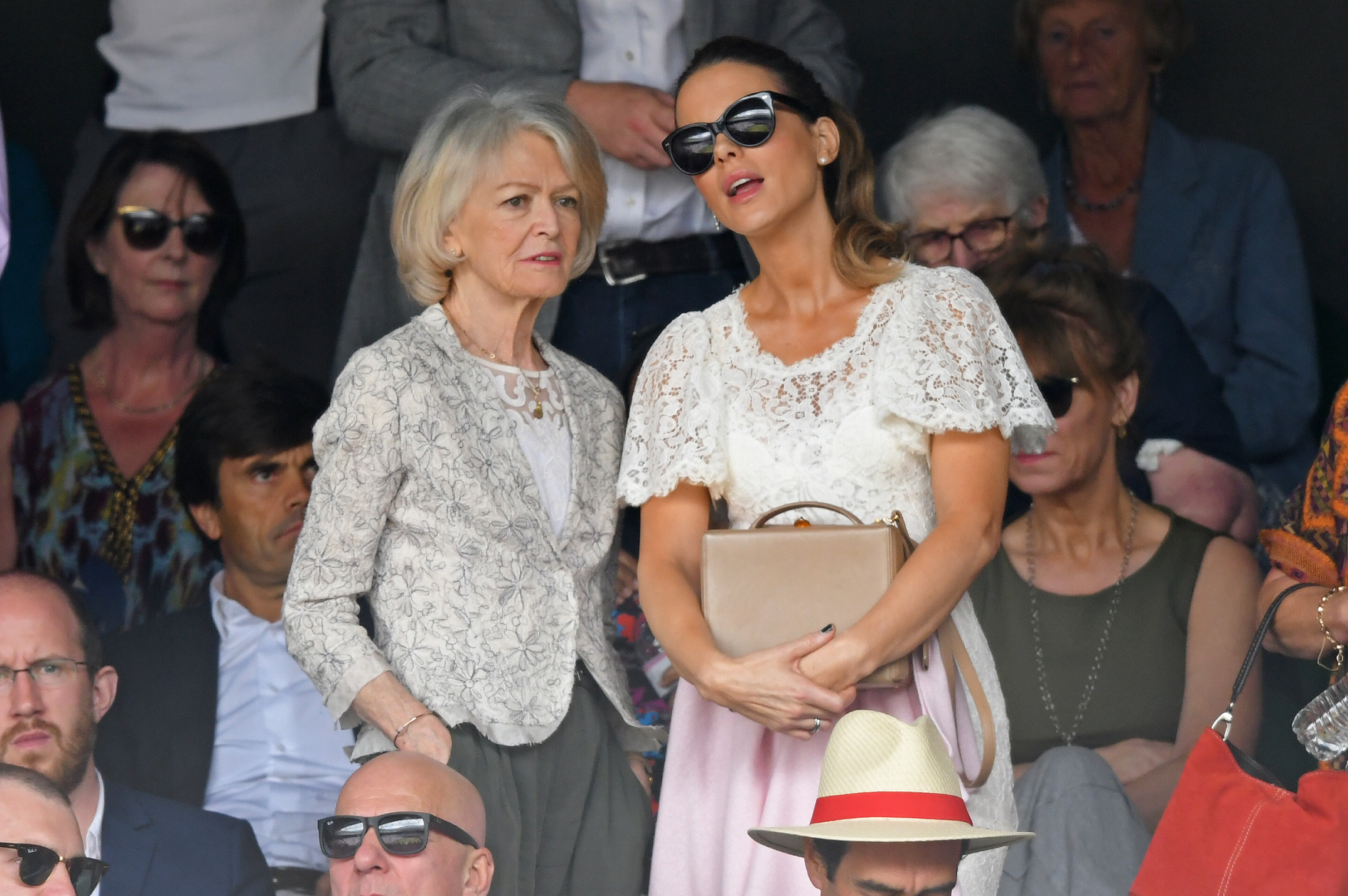 GettyImages-1161975175-Kate-Beckinsale-Shares-Her-Grief-Over-Mothers-Funeral.jpg