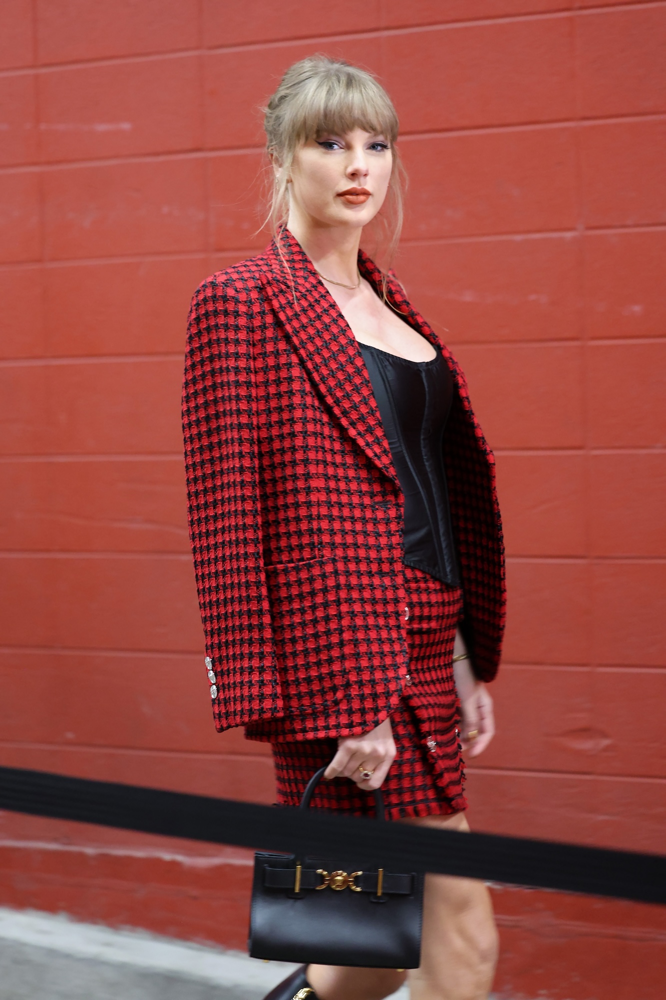 GettyImages-2184019175-Swift.jpg