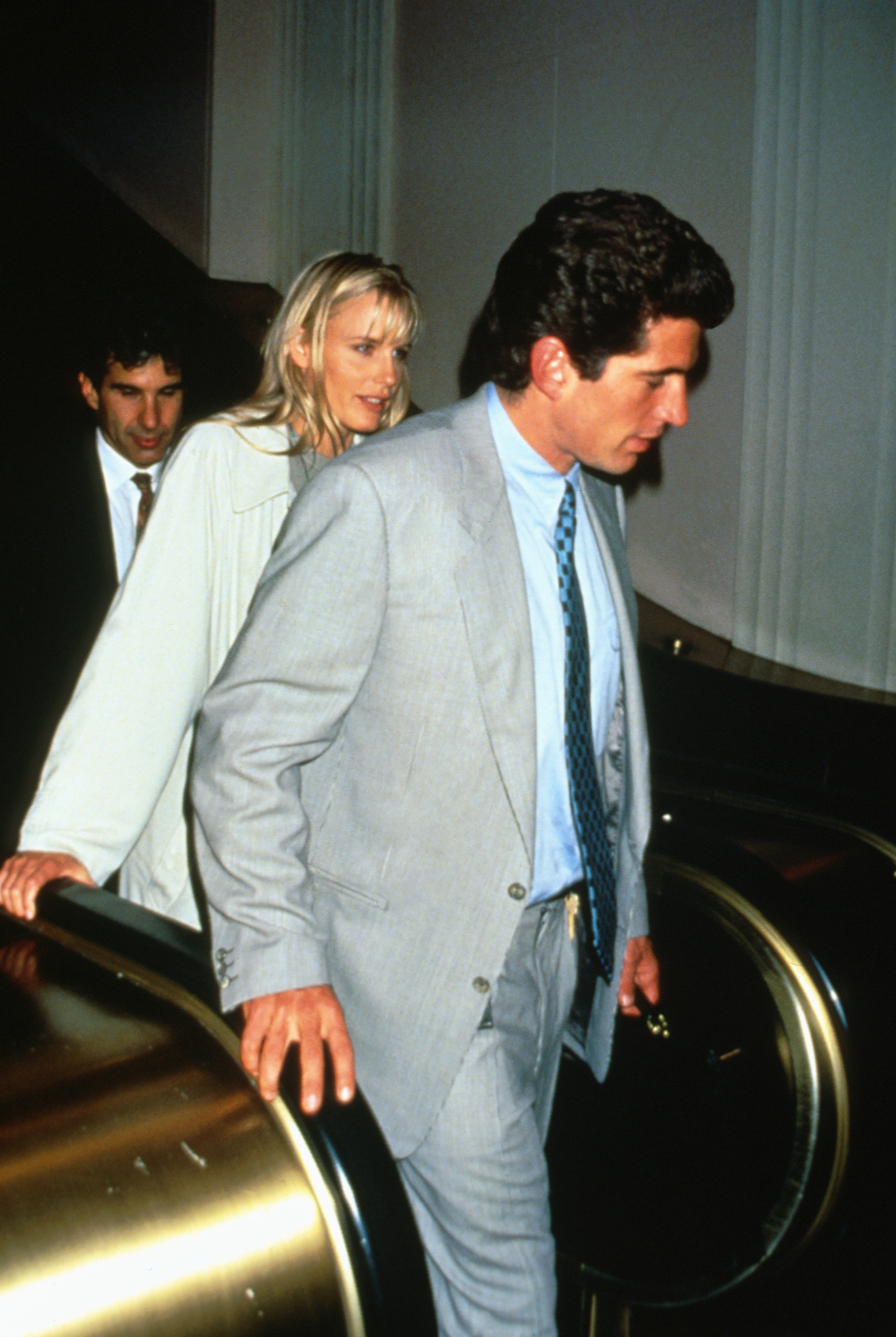 GettyImages-635926883Jamie-Lee-Curtis-Supports-Daryl-Hannah-Amid-Criticism-of-Ryan-Murphy.jpg