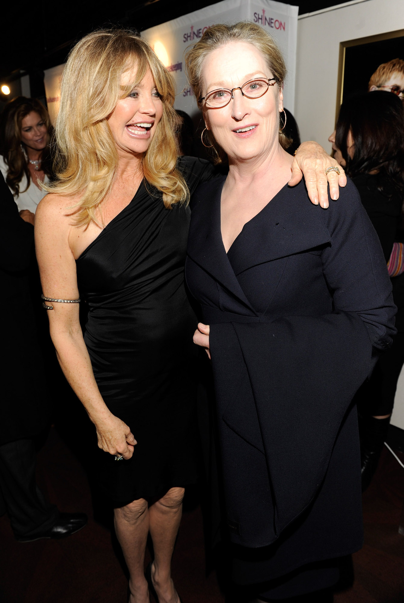 GettyImages-112088450Meryl-Streep-Had-Beef-With-Goldie-Hawn-on-Death-Becomes-Her-Set.jpg
