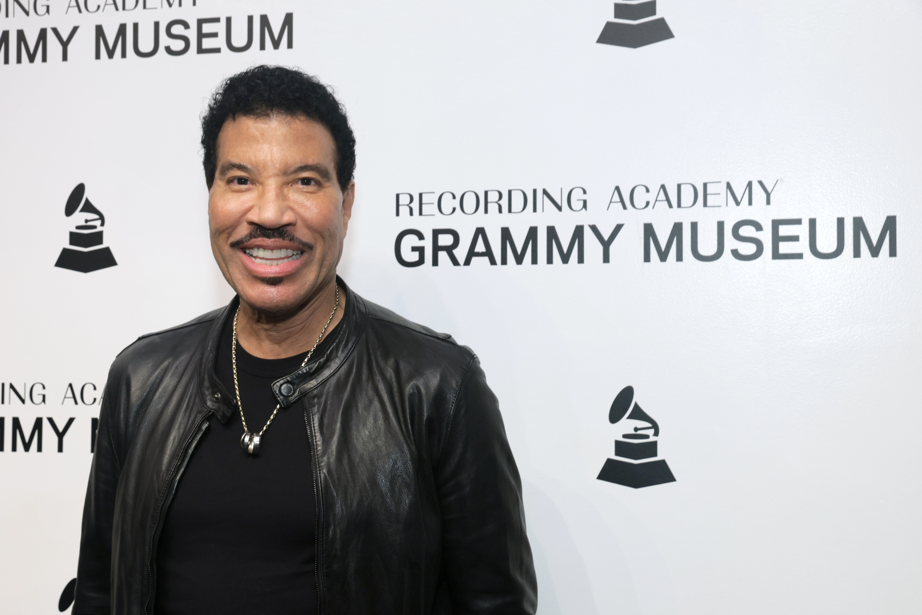 GettyImages-2165480617Lionel-Richie-Postpones-More-Shows-After-Cutting-Tours-Opening-Night-Short.jpg